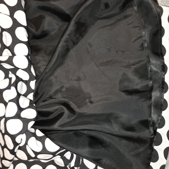 French Connection Monochrome Polka Dot Mini Skirt - Picture 3 of 7